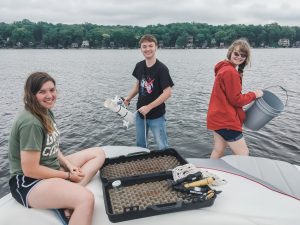 Student Research Team Sampling on Lakes
